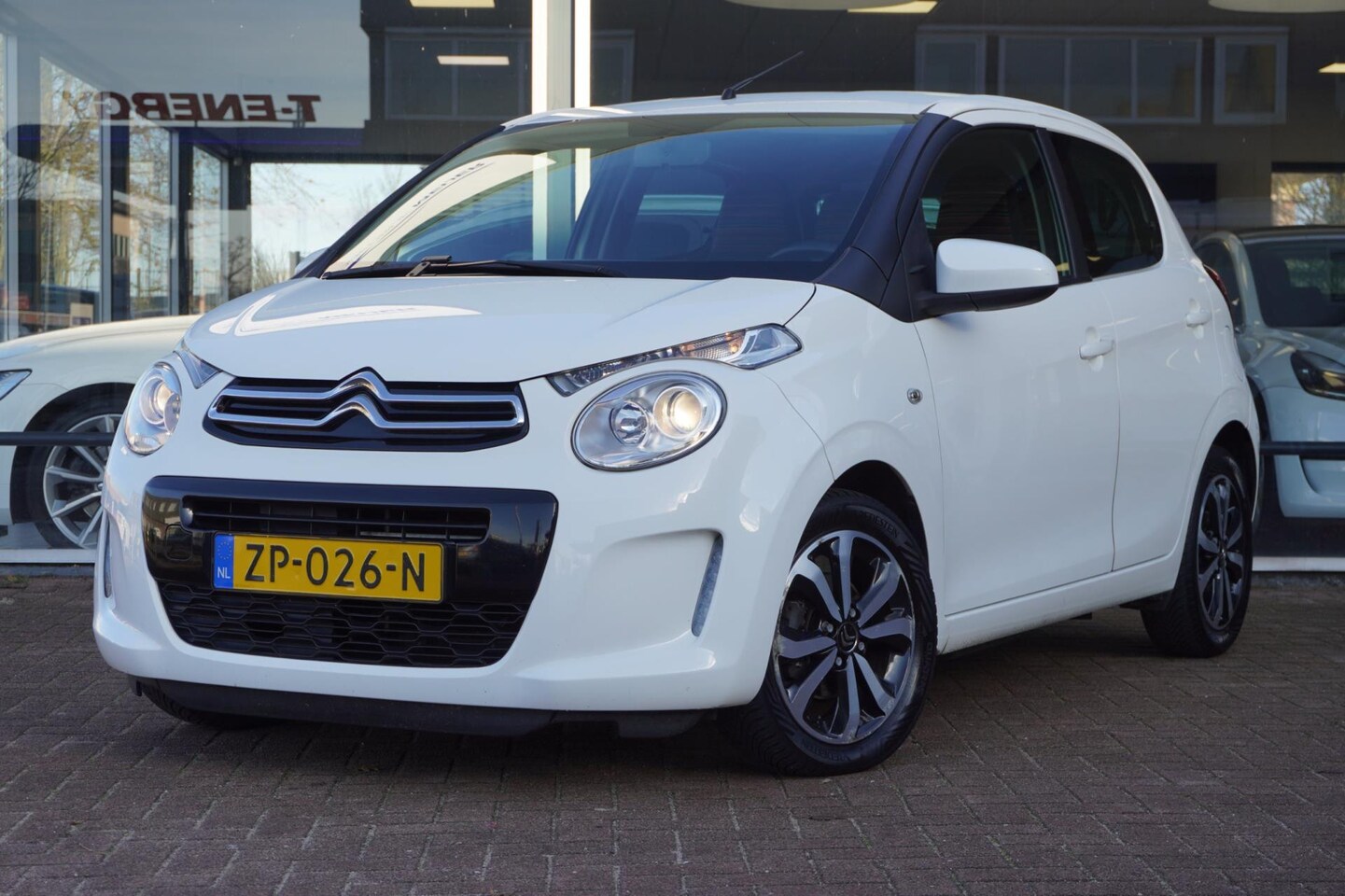 Citroën C1 - 1.0 VTi Shine | 5deurs | Camera | 2019 | BTW | Elek. Pakket | Dealerauto | Inruil mogelijk - AutoWereld.nl