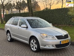 Skoda Octavia Combi - 1.4 TSI Elegance Airco | Navi | Cruise | PDC