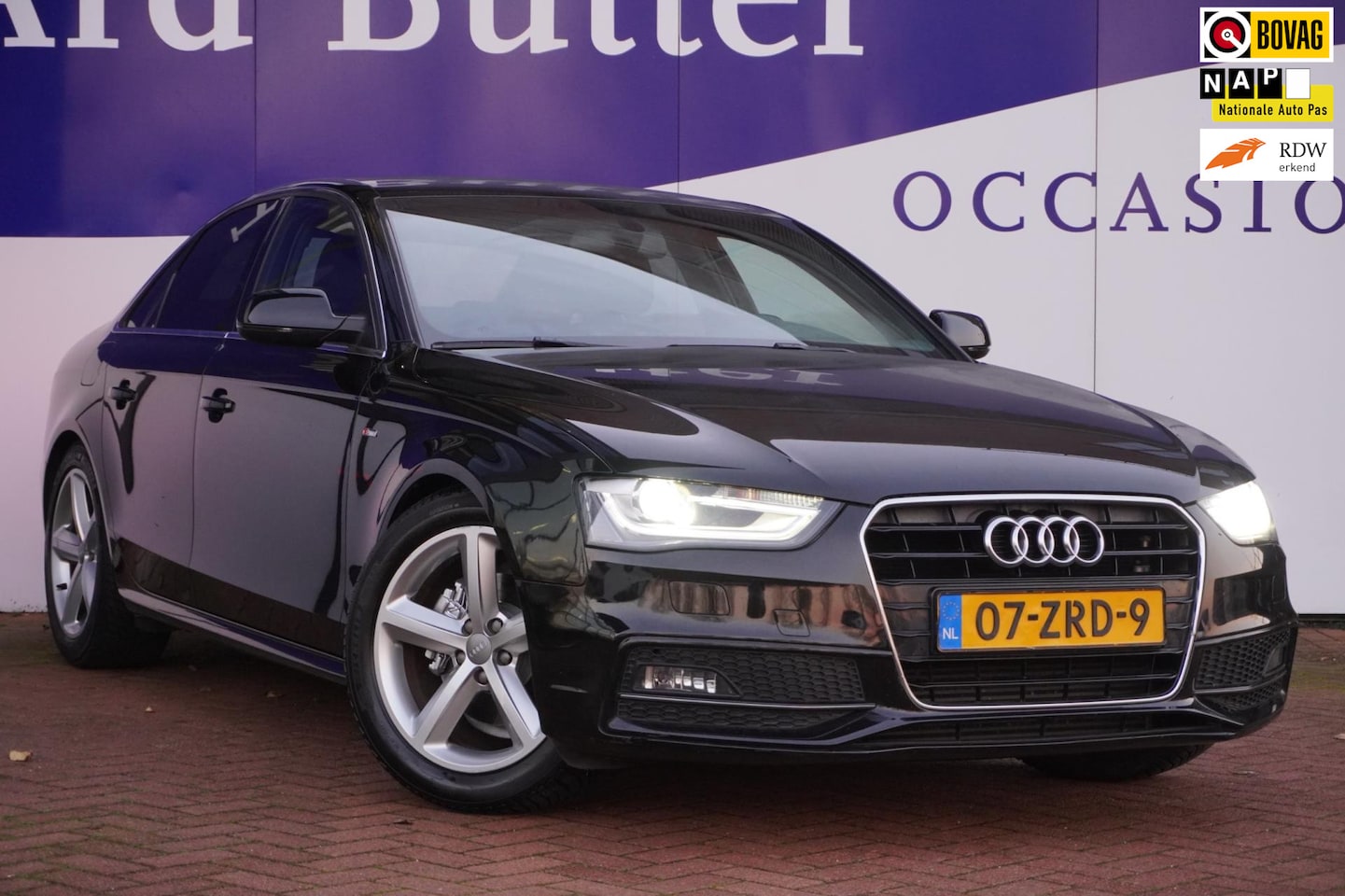 Audi A4 Limousine - 1.8 TFSI 170PK S LINE AUTOMAAT + Xenon+Leder+Kelles+Privacy-Glass = SUPER -AANBIEDING !! - AutoWereld.nl