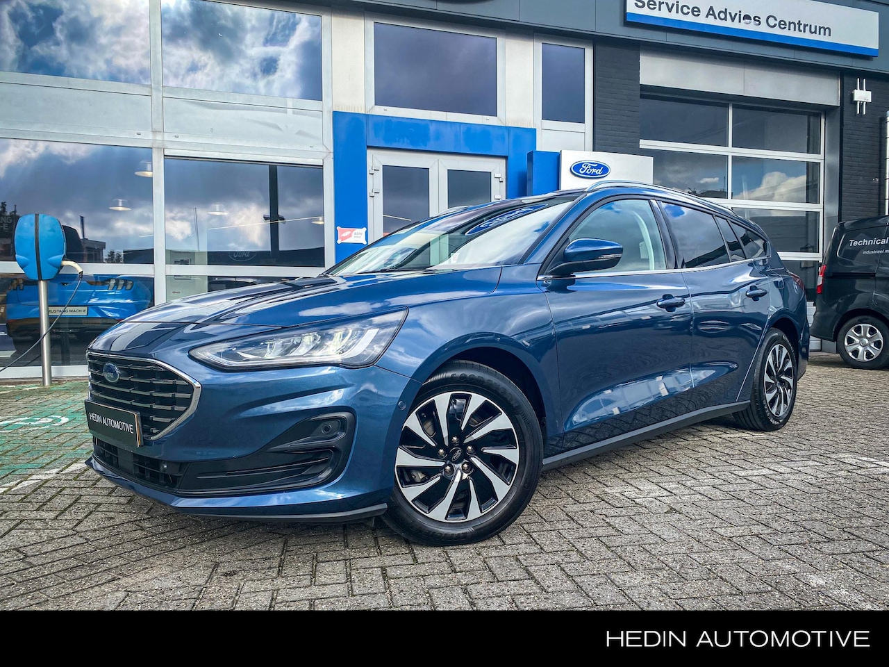 Ford Focus Wagon - 1.0 EcoBoost Hybrid Titanium Style Privacy Glass | Camera achter | Keyless - AutoWereld.nl