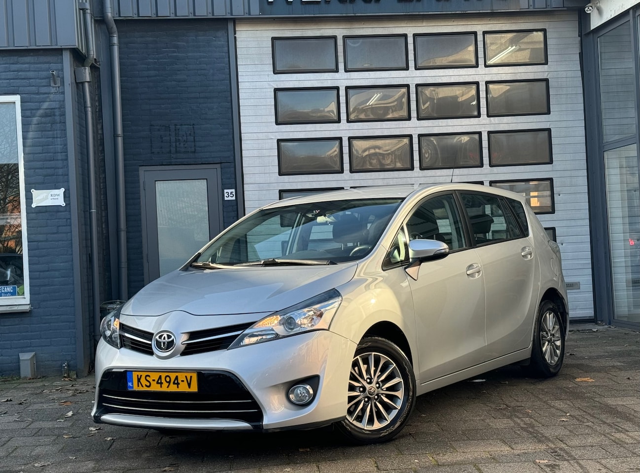 Toyota Verso - 1.6 VVT-i Aspiration | Clima | Cruise | Camera | N.A.P - AutoWereld.nl