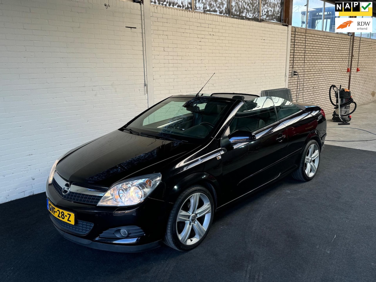 Opel Astra TwinTop - 1.8 Cosmo 1.8 Cosmo - AutoWereld.nl