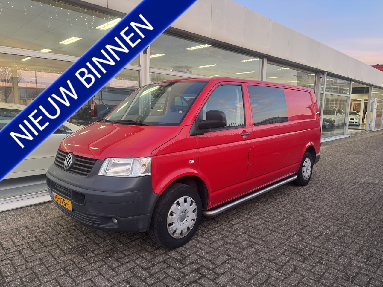 Volkswagen Transporter - 2.5 TDI 340 DUBBEL CABINE AIRCO 1E EIGENAAR. LAGE KILOMETERSTAND - AutoWereld.nl