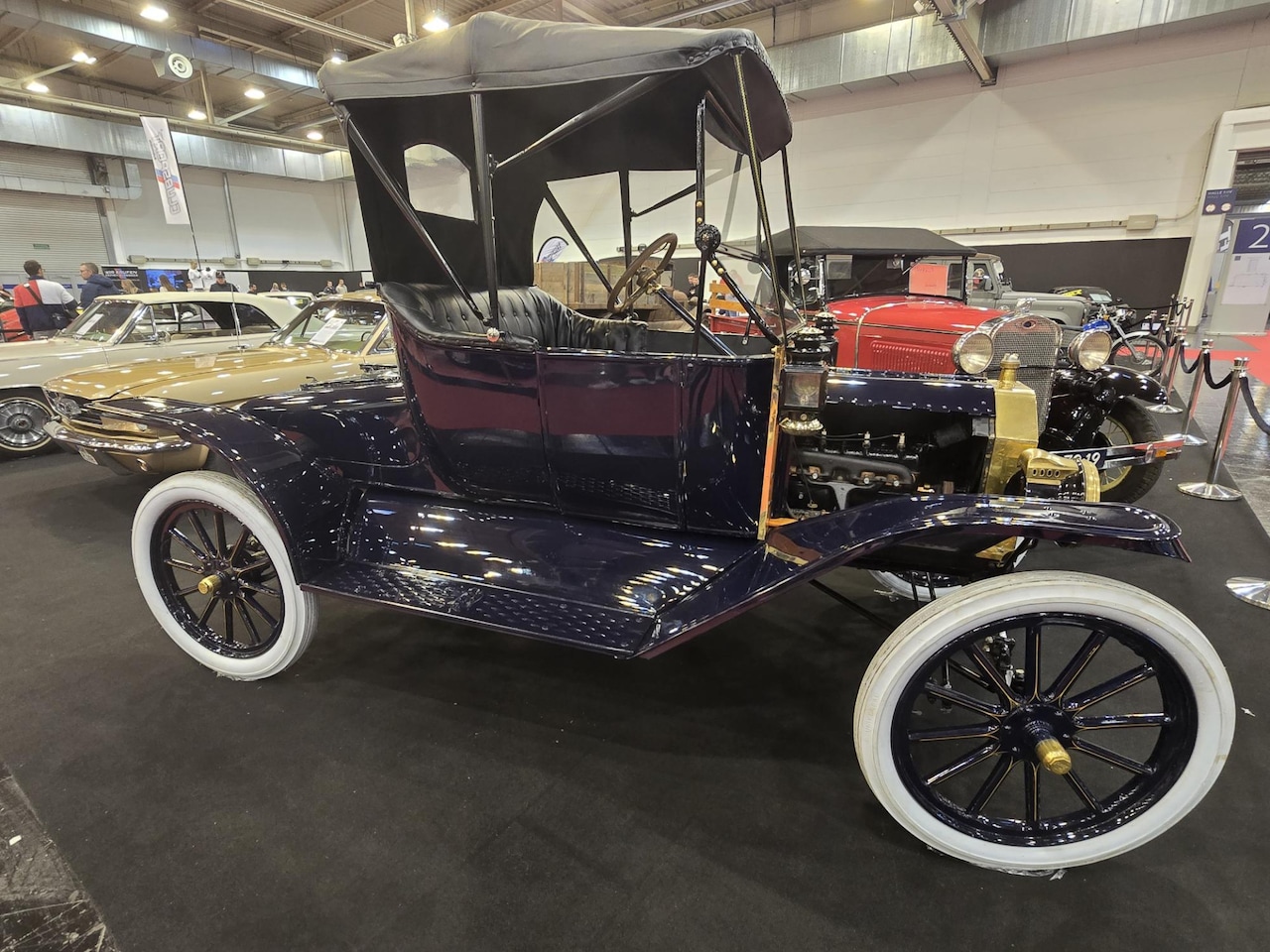 Ford Model T - Runabout Cabrio mit Kofferraum - AutoWereld.nl