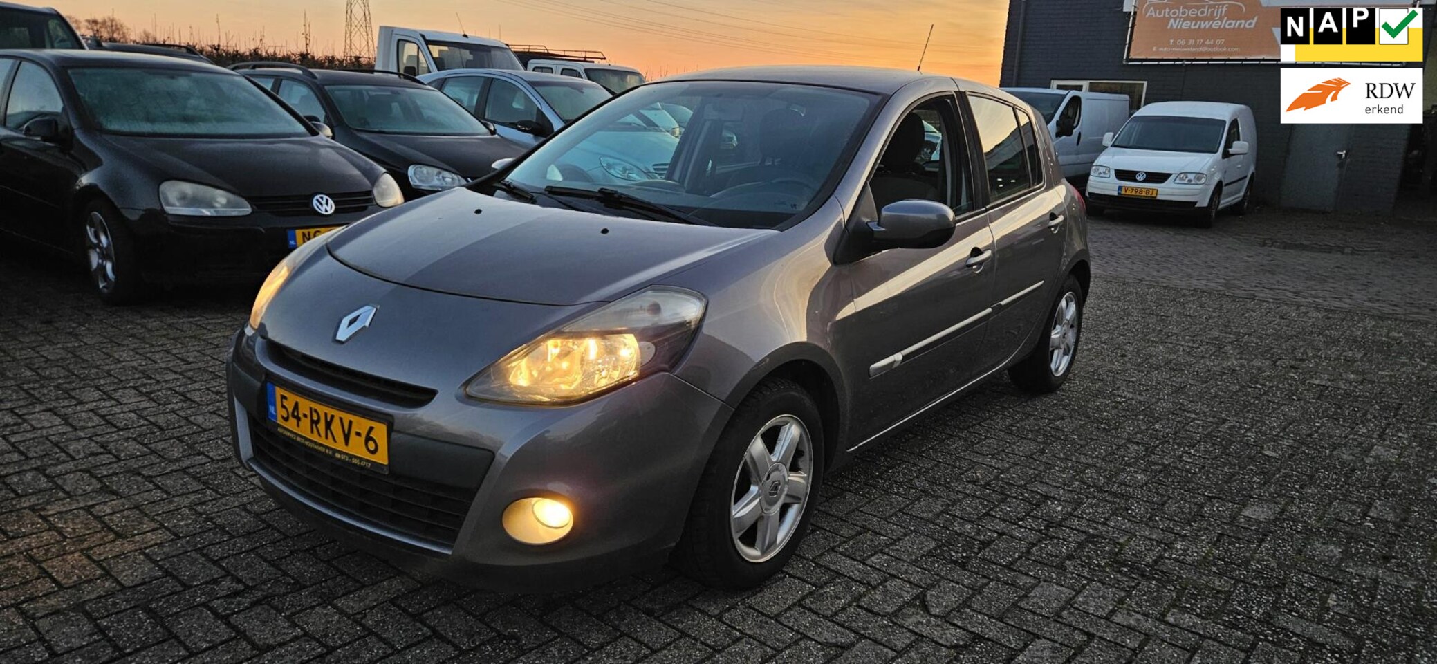 Renault Clio - 1.5 dCi Authentique Airco - AutoWereld.nl