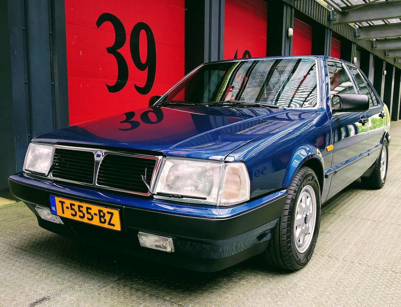 Lancia Thema - 2.0 i.e. - AutoWereld.nl