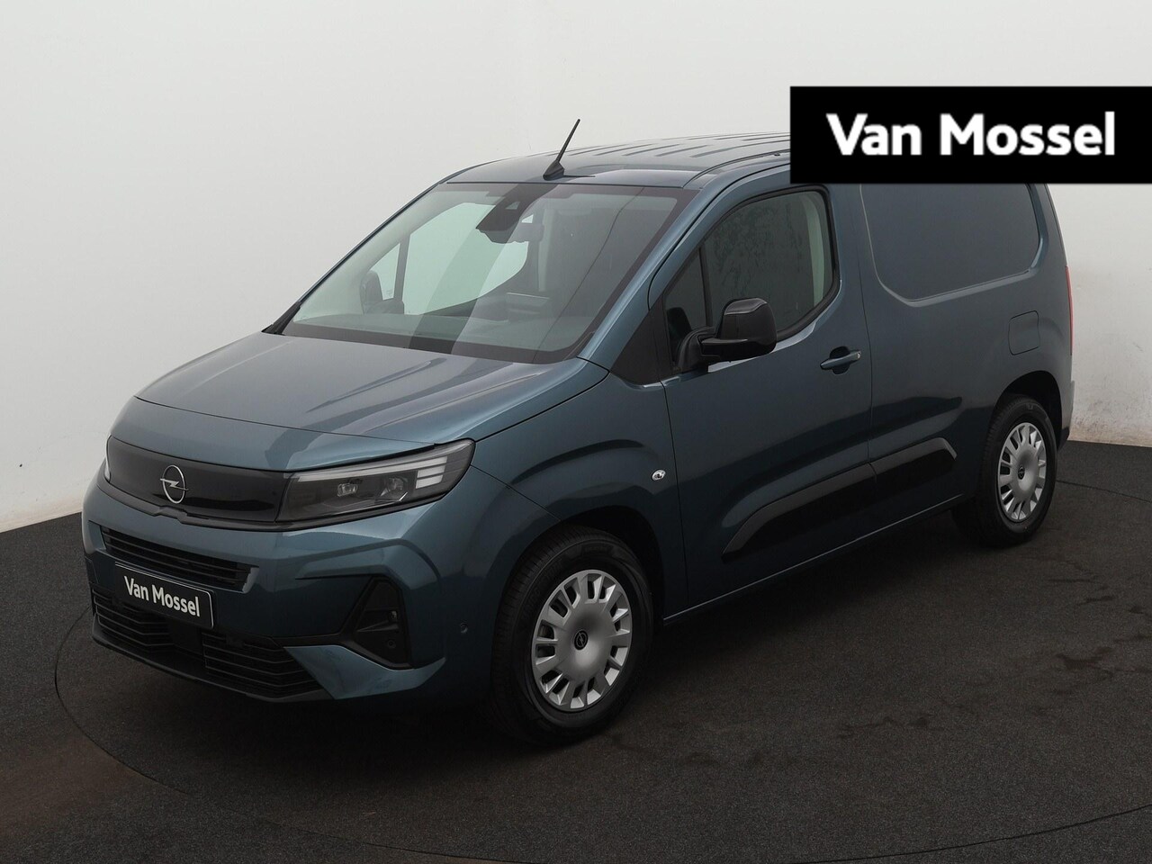 Opel Combo Electric - 136 L1 50kWh | Navi | Camera | Betimmering | Climate Control | - AutoWereld.nl