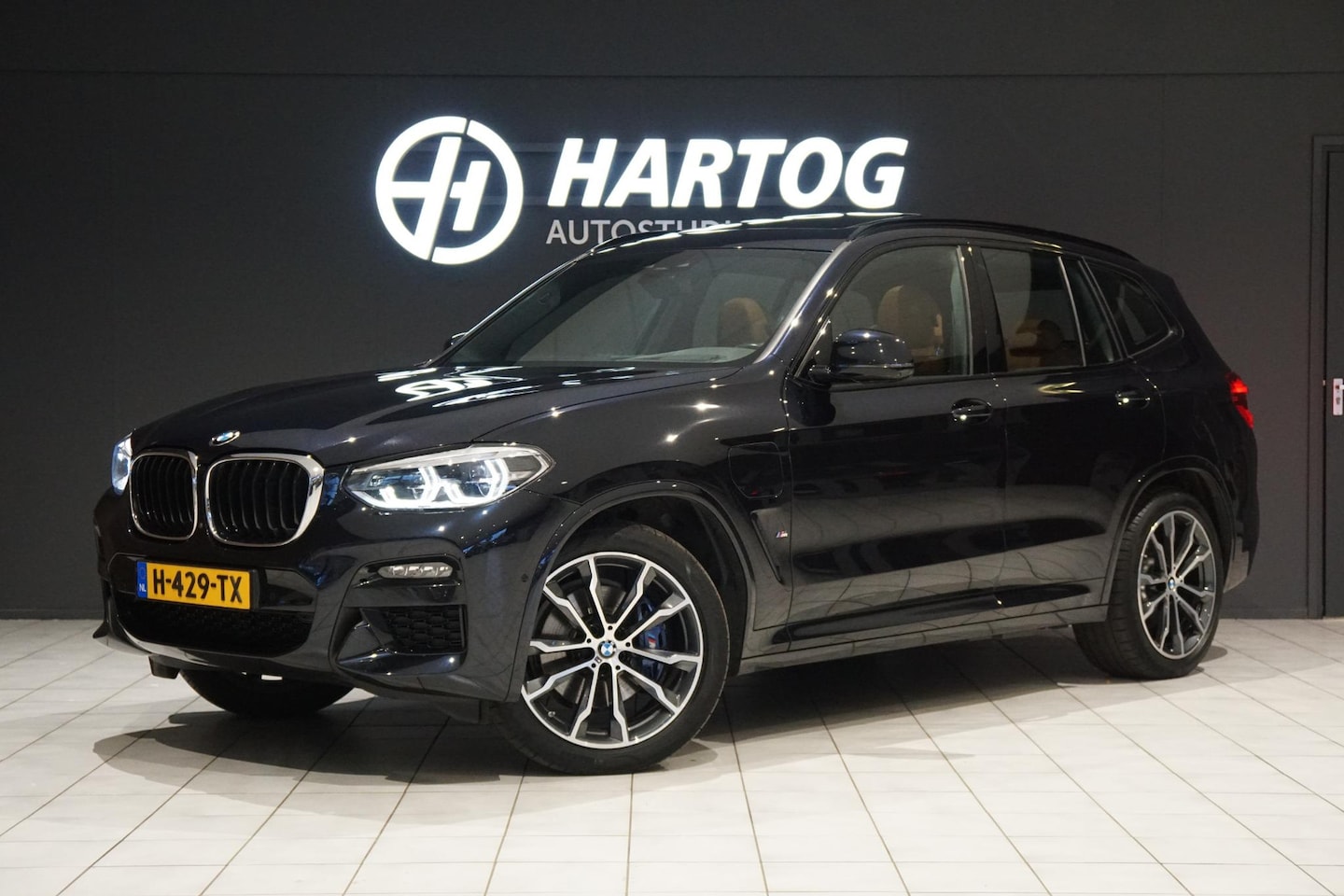 BMW X3 - xDrive30e eDrive Edition M-SPORT 1e EIGENAAR + 360 CAMERA / PANORAMA / ADAPTIVE CRUISE CON - AutoWereld.nl