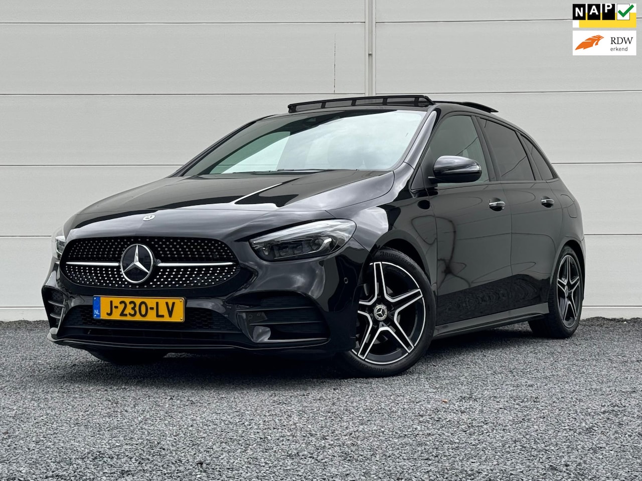 Mercedes-Benz B-klasse - 180 AMG Org NL PANO SFEER KEYLESS MEMORY SEATS NIGHT PAKKET - AutoWereld.nl