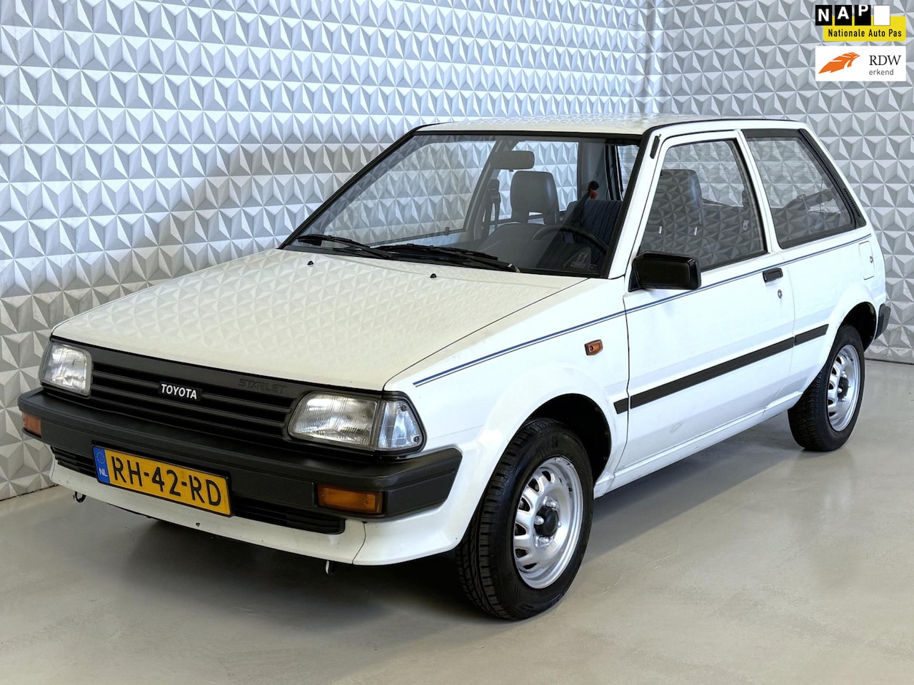 Toyota Starlet - 1.0 van 1e eigenaresse! *UNIEK* 98.000km (1986) - AutoWereld.nl