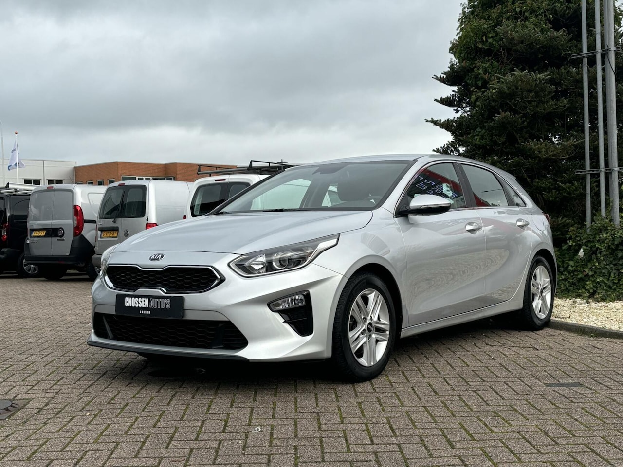 Kia Cee'd - Ceed 1.6 CRDi DynamicLine, Navi, Cruise, Airco! - AutoWereld.nl