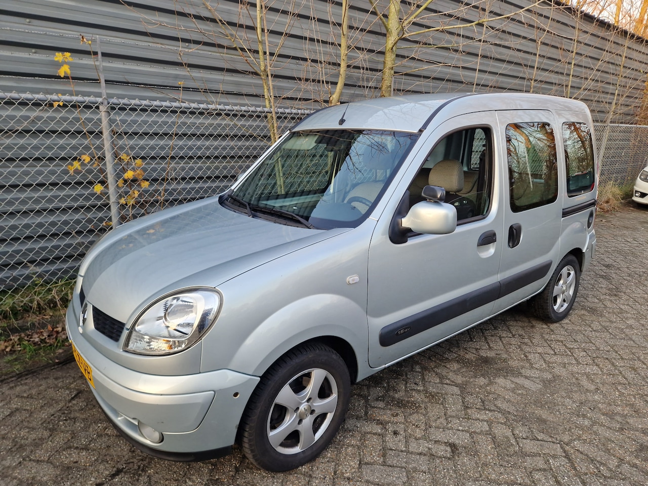 Renault Kangoo - 1.6-16V Expression 1.6-16V Expression - AutoWereld.nl