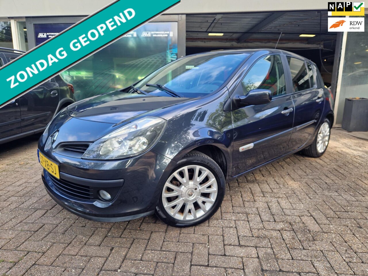 Renault Clio - 1.6-16V Rip Curl | 2E EIGENAAR | 12 MND GARANTIE | NW APK | AIRCO | PANO DAK | - AutoWereld.nl