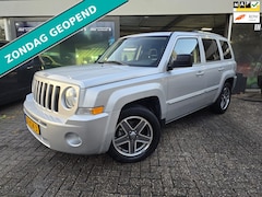 Jeep Patriot - 2.4 Limited Liberty | AUTOMAAT | 1E EIGENAAR | 12MND GARANTIE | LEDER | NAVI | STOELVERWAR