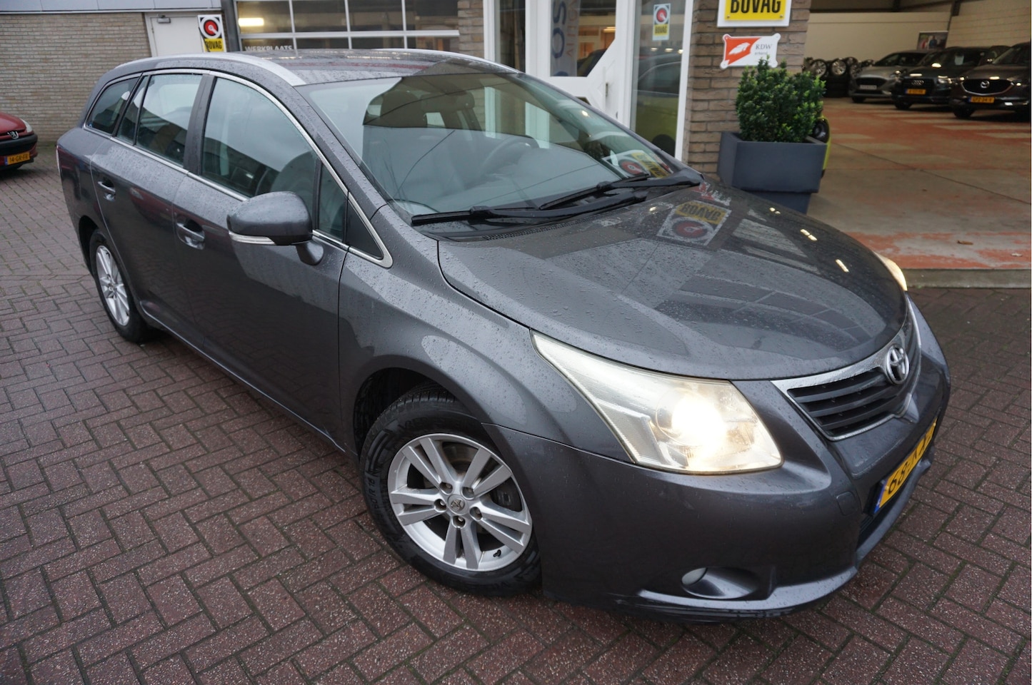 Toyota Avensis Wagon - 1.8I VVTi Dynamic - AutoWereld.nl