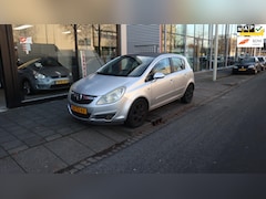 Opel Corsa - 1.4-16V Cosmo AUTOMAAT