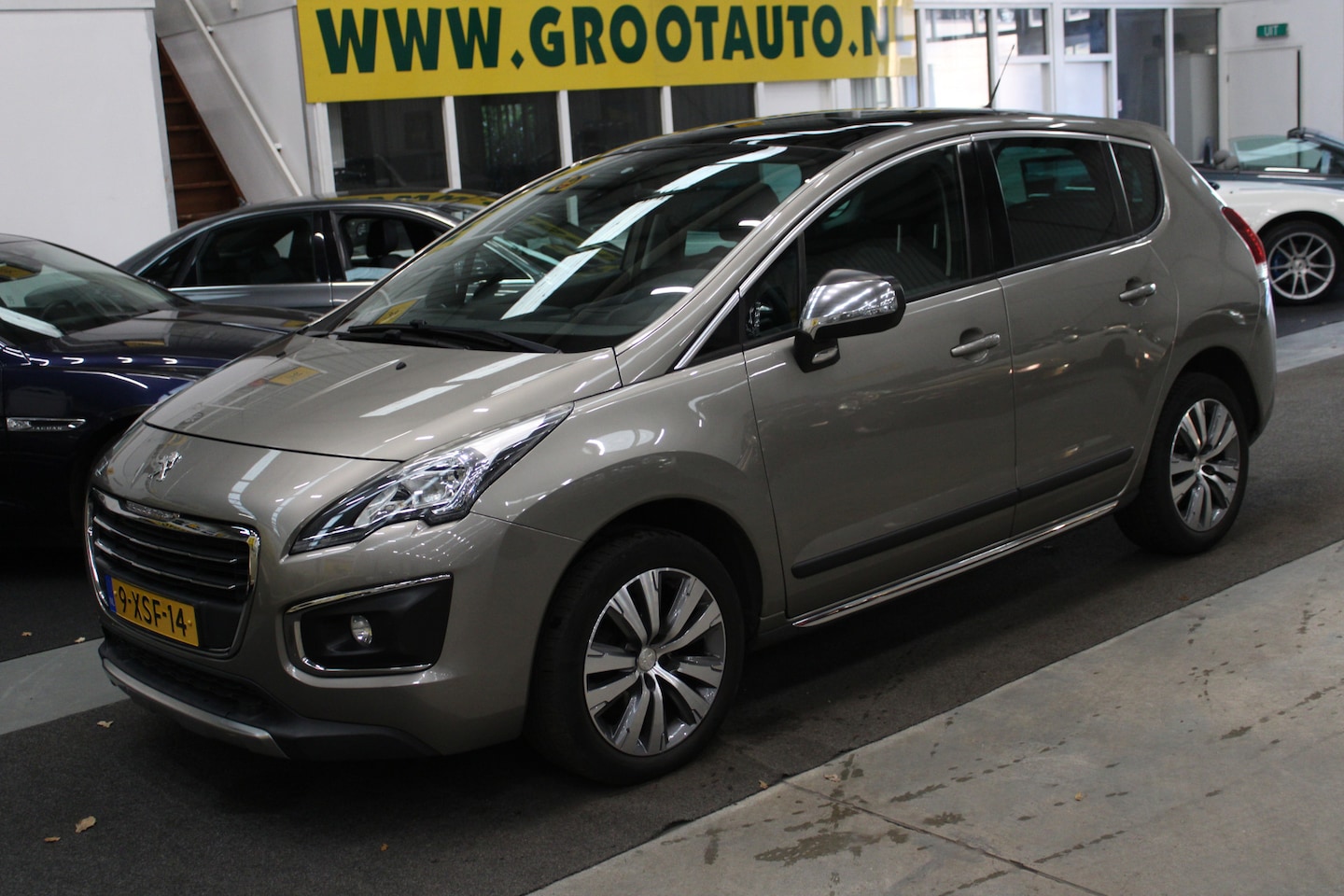 Peugeot 3008 - 1.6 THP Allure Automaat Panoramdak, NAP, Airco, Navi, Stuurbekrachtiging - AutoWereld.nl