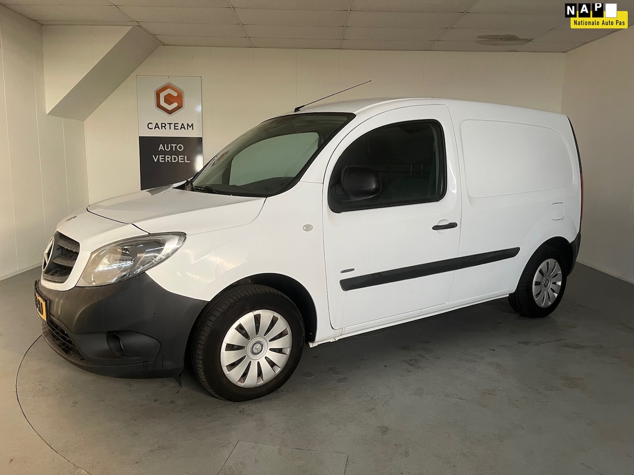 Mercedes-Benz Citan - 109 CDI BlueEFFICIENCY Airco, cruise control, zeer netjes - AutoWereld.nl