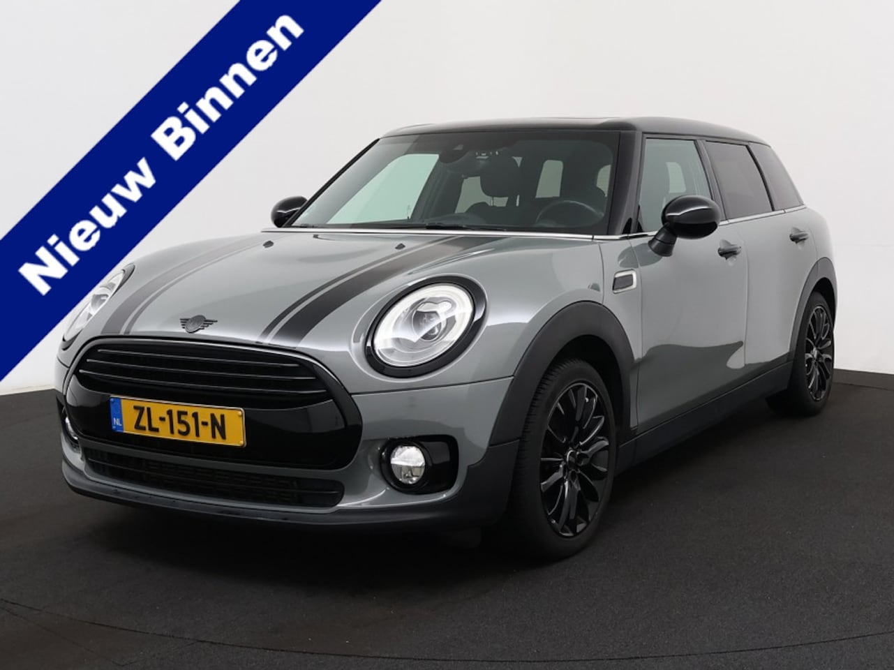 MINI Clubman - Mini 1.5 Cooper Business Edition Aut. Business Edition | Dak| Voorstoelen verwarmd - AutoWereld.nl