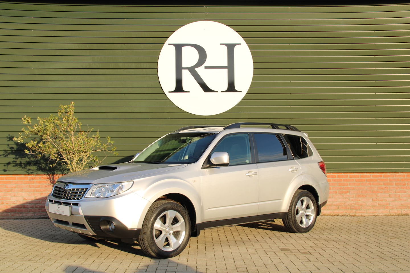 Subaru Forester - 2.5 XT Automaat AWD Executive - Let op: 111dkm - Youngtimer! - AutoWereld.nl