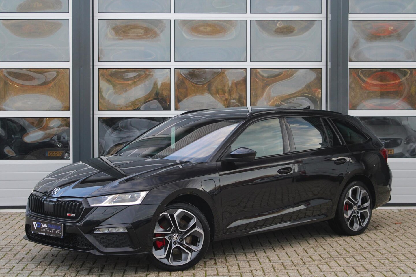 Skoda Octavia Combi - RS 1.4 TSI 245pk PHEV | Pano | ACC | Canton Audio | HUD - AutoWereld.nl