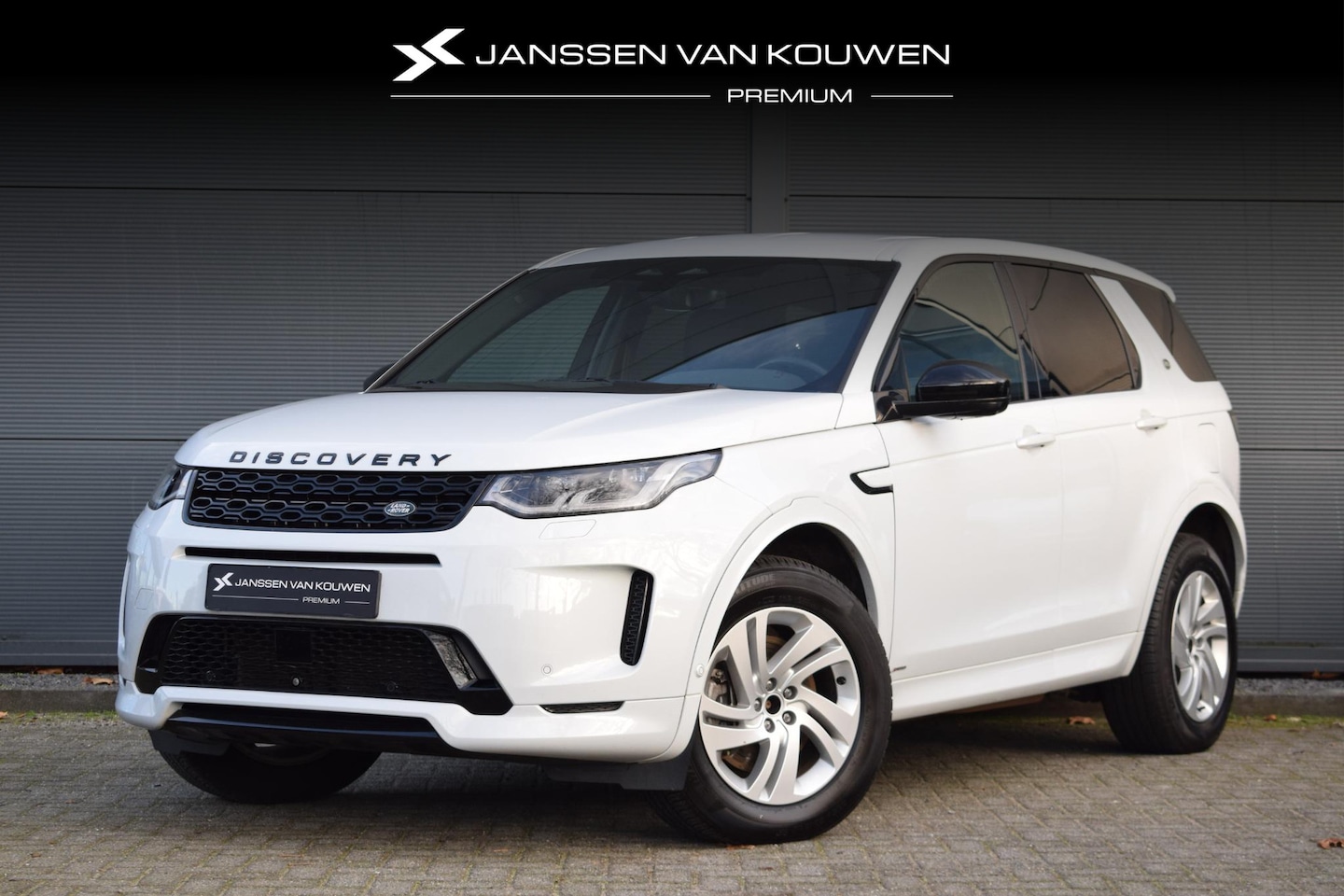 Land Rover Discovery Sport - P300e R-Dynamic S Trekhaak Meridian Cold Climate Pack - AutoWereld.nl