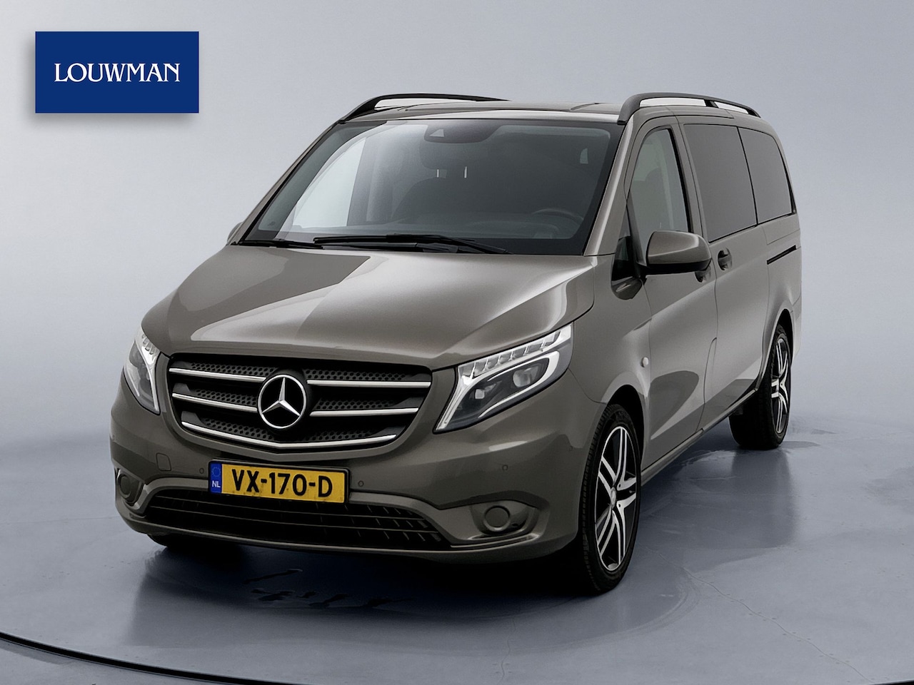 Mercedes-Benz Vito - 114 CDI Lang Dubbele Cabine Comfort LED Navigatie Achteruitrijcamera Betimmering Cruise Co - AutoWereld.nl