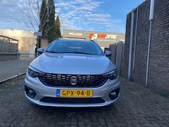 Fiat Tipo - 1.4 16v Street / carplay, navigatie, parkeersensoren, climate controle