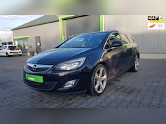 Opel Astra Sports Tourer - 1.4 Turbo Sport in nette staat Voorzien van mooie opties Airco Cruise Trekhaak LM velgen N