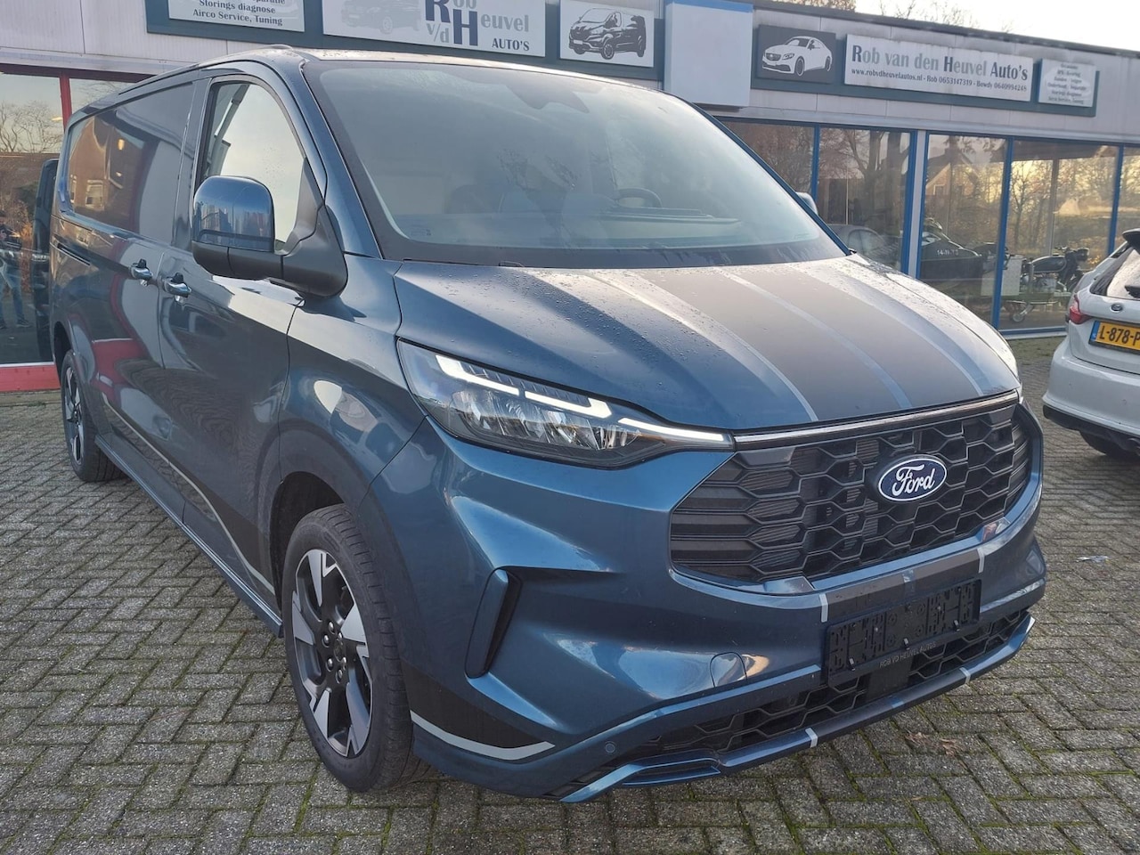 Ford Transit Custom - 300 2.0 TDCI L2H1 Sport 300 2.0 TDCI 150 PK L2H1 Sport - AutoWereld.nl