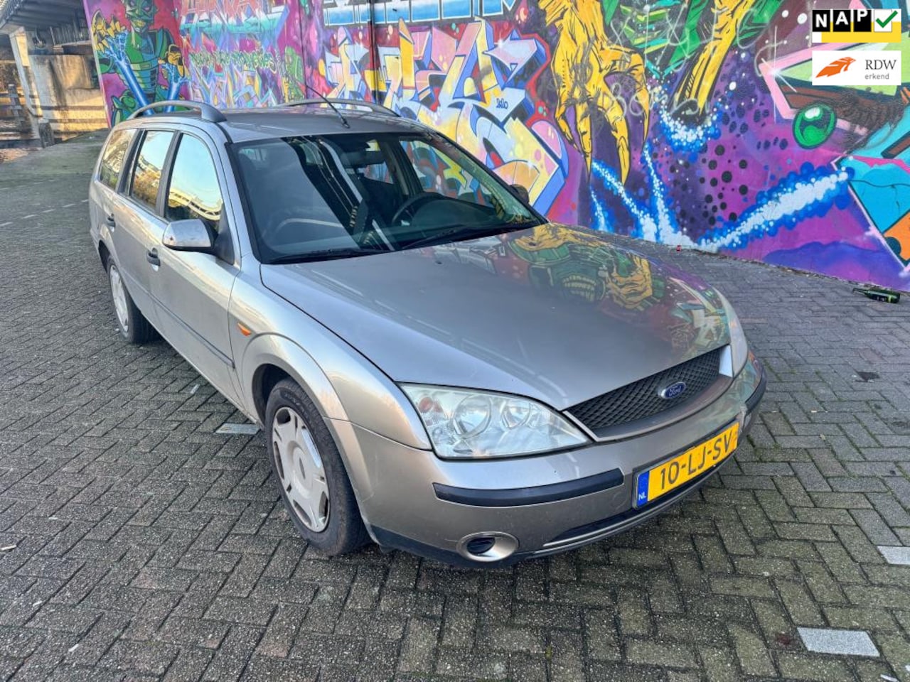 Ford Mondeo Wagon - 1.8-16V Cool Edition airco goede banden stereo zeer goed rijdende auto boeken aanwezig inr - AutoWereld.nl