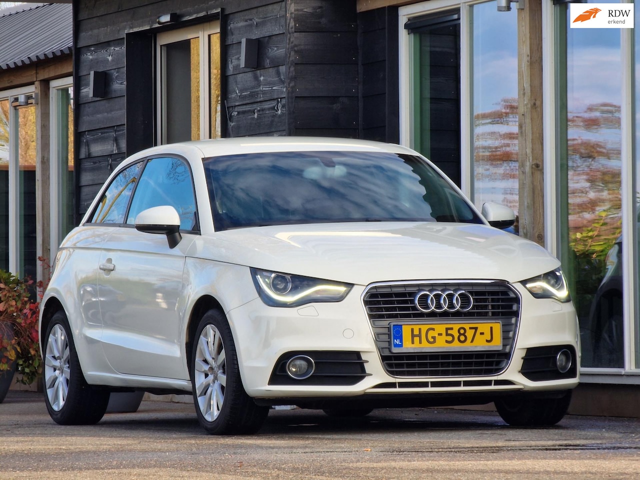 Audi A1 - 1.4 TFSI Ambition Pro Line 1.4 TFSI Ambition Pro Line (Gereviseerde automaatbak / Airco / Stoelverwarming / APK 28-11 - AutoWereld.nl