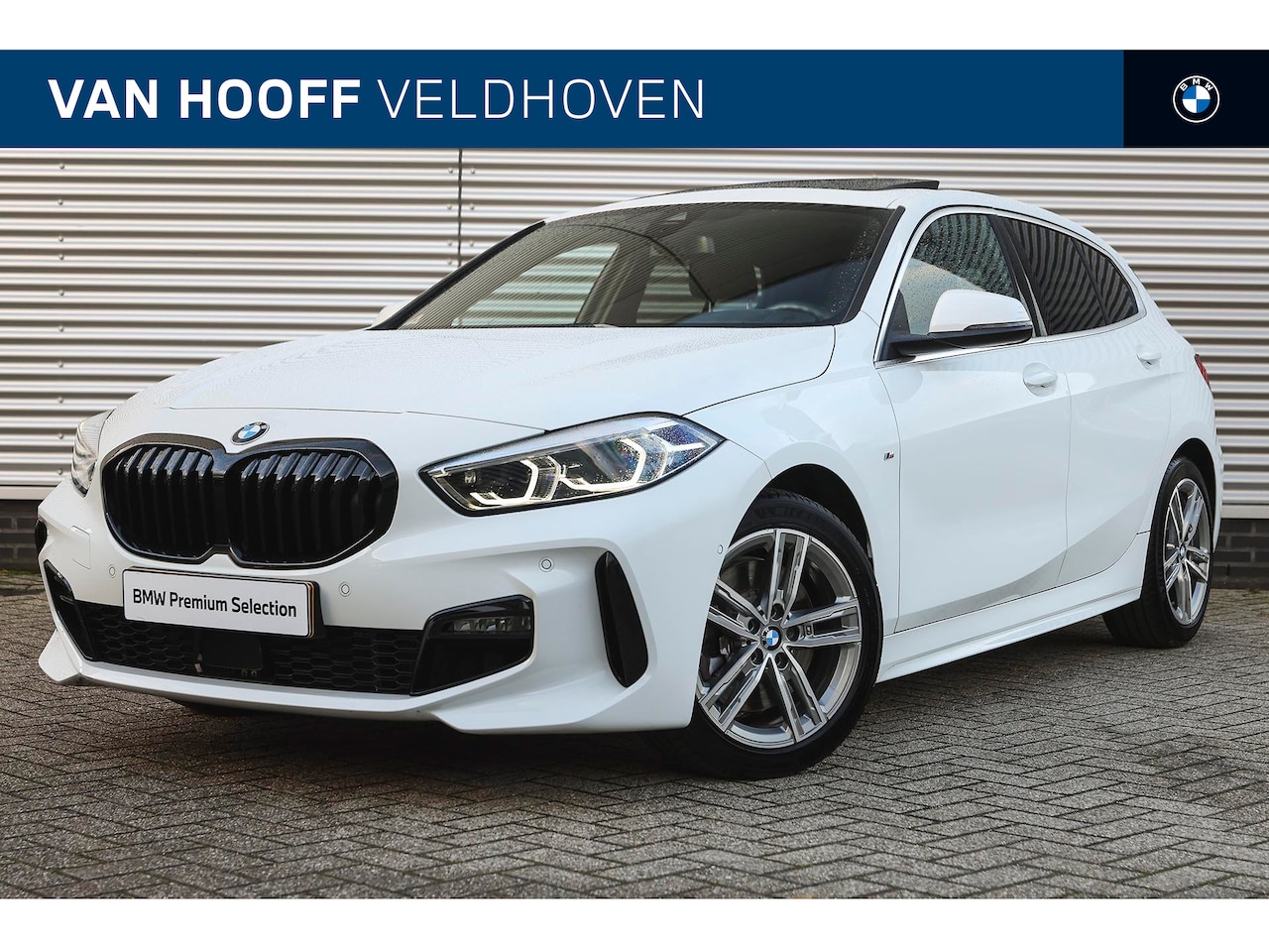 BMW 1-serie - 120i High Executive M Sport Automaat / Panoramadak / Head-Up / M Sport steering / Sportsto - AutoWereld.nl