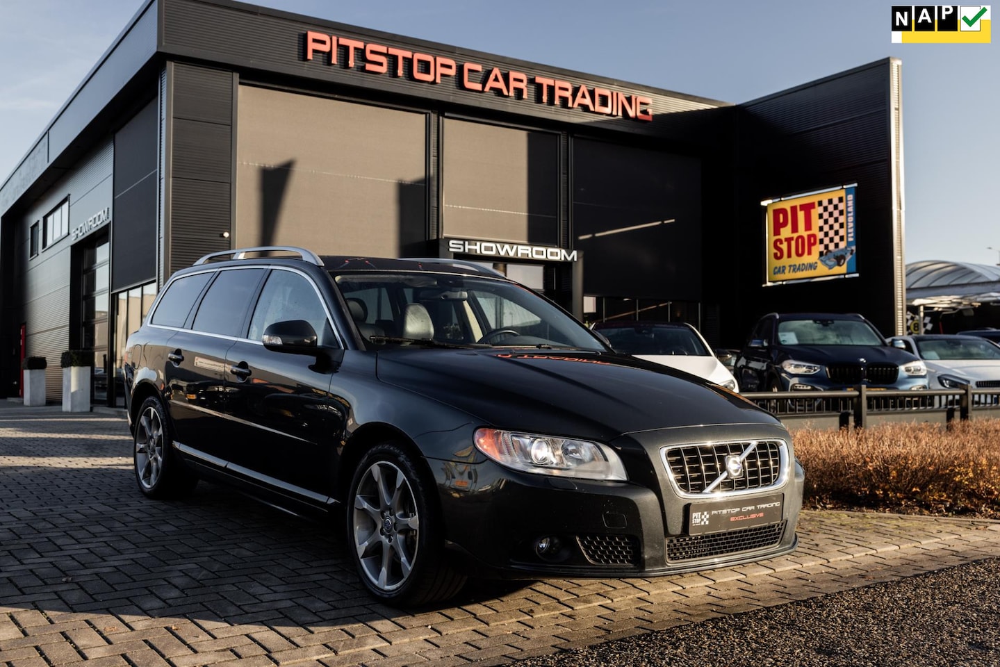 Volvo V70 - 3.0 T6 AWD Summum 3.0 T6 AWD Summum, Xenon, Youngtimer, Memory, Top! - AutoWereld.nl