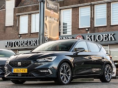 Seat Leon - 1.5 eTSI FR Launch Edition ORG NL 18 INCH APPLE CARPLAY LED PRIVACY GLASS 58000KM