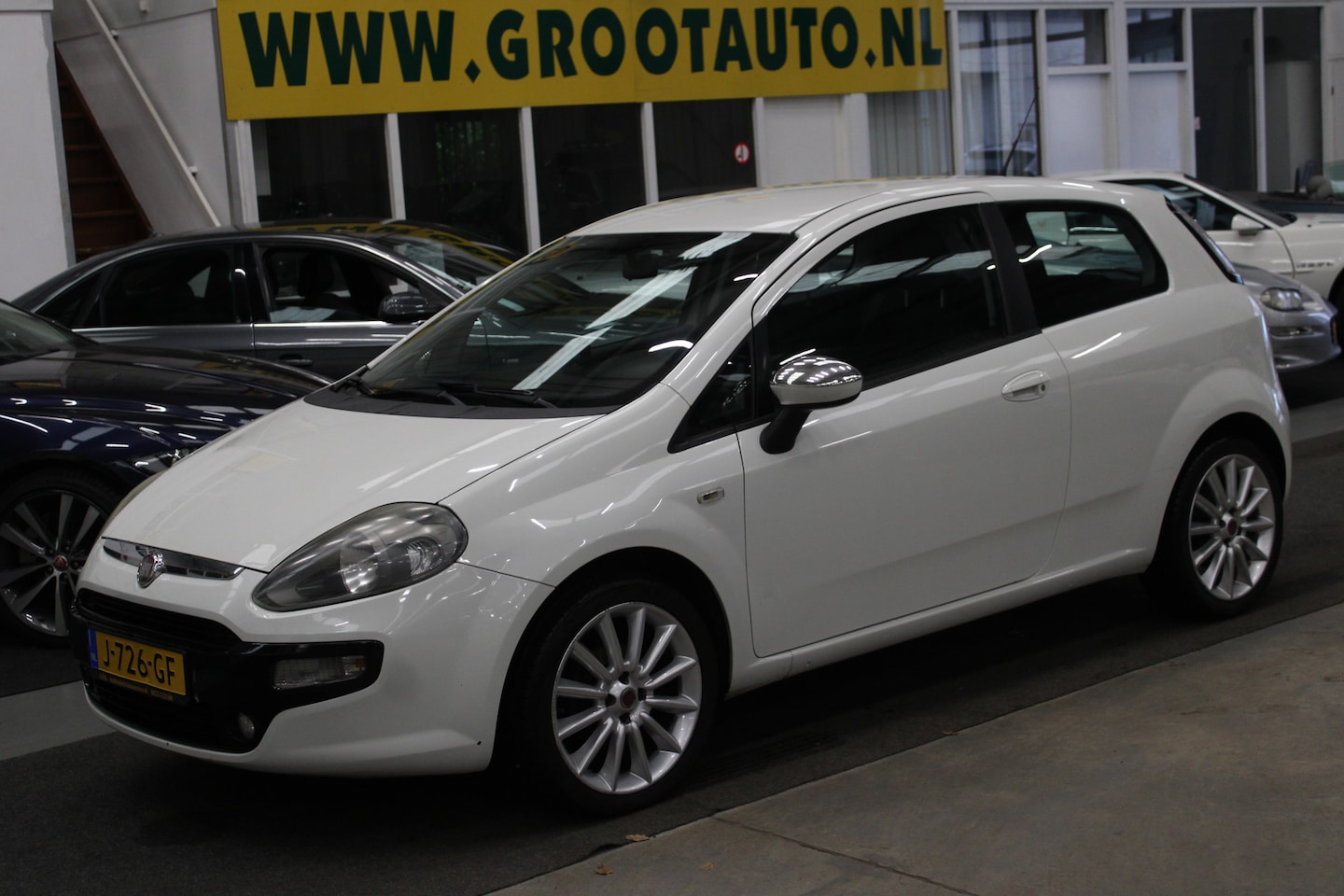 Fiat Punto Evo - 1.2 Pop Airco, Stuurbekrachtiging - AutoWereld.nl