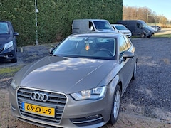 Audi A3 Sportback - 1.6 TDI Attraction Pro Line Alleen handel en Export