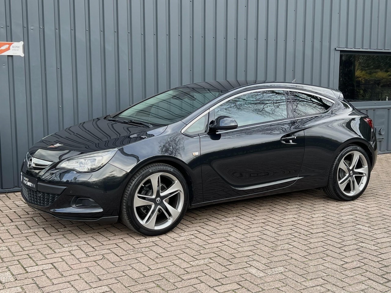 Opel Astra GTC - 1.6 Turbo Sport 179 PK!/DEALER ONDERHOUDEN!/ - AutoWereld.nl