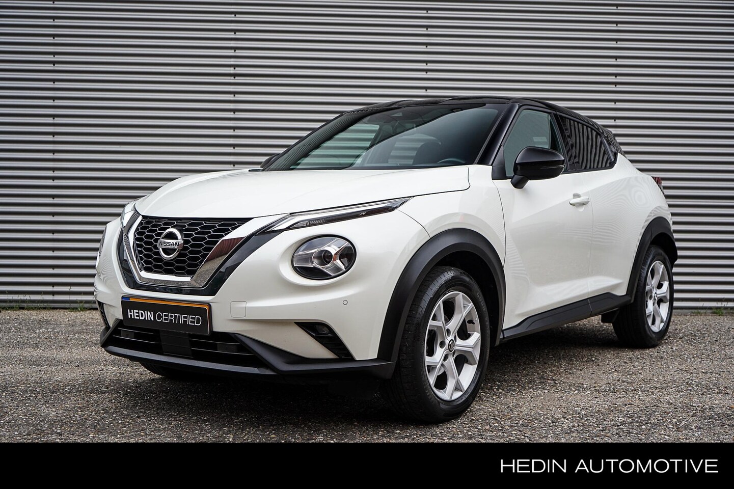 Nissan Juke - 1.0 DIG-T N-Connecta Navigatie / Parkeercamera / Keyless Entry / Parkeercamera / Stoelverw - AutoWereld.nl