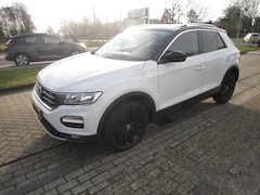 Volkswagen T-Roc - 1.0 TSI Style Business navi