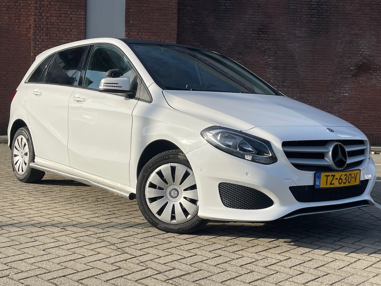 Mercedes-Benz B-klasse - 220d|AUTOMAAT|AIRCO|NAVI|PDC|1E-EIG|GOED-ONDERHOUDEN - AutoWereld.nl