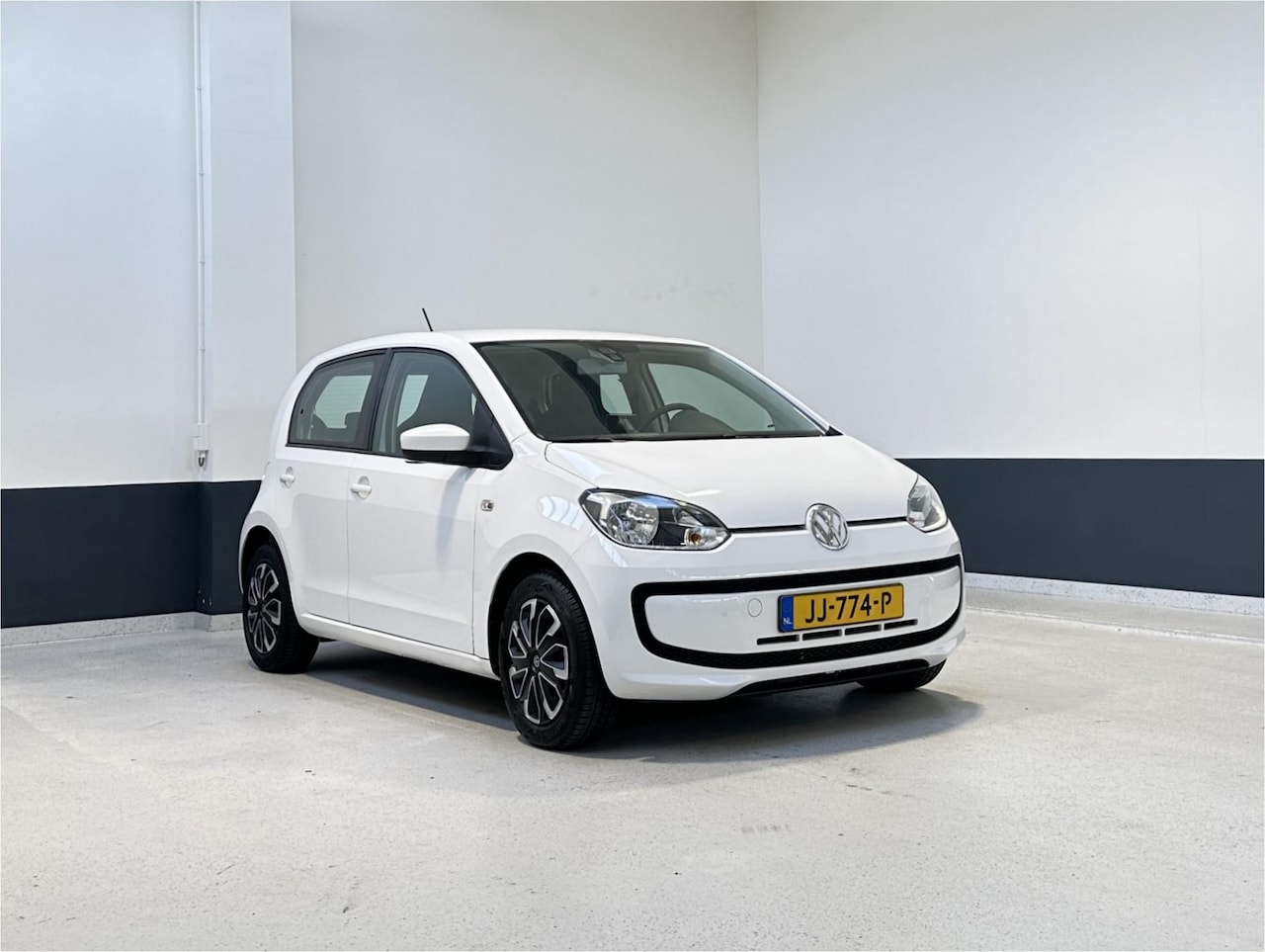 Volkswagen Up! - 1.0 move up! BlueMotion | NL | 2e Eige. | 5- DRS | Navigatie| Airco | Elektrisch pakket - AutoWereld.nl