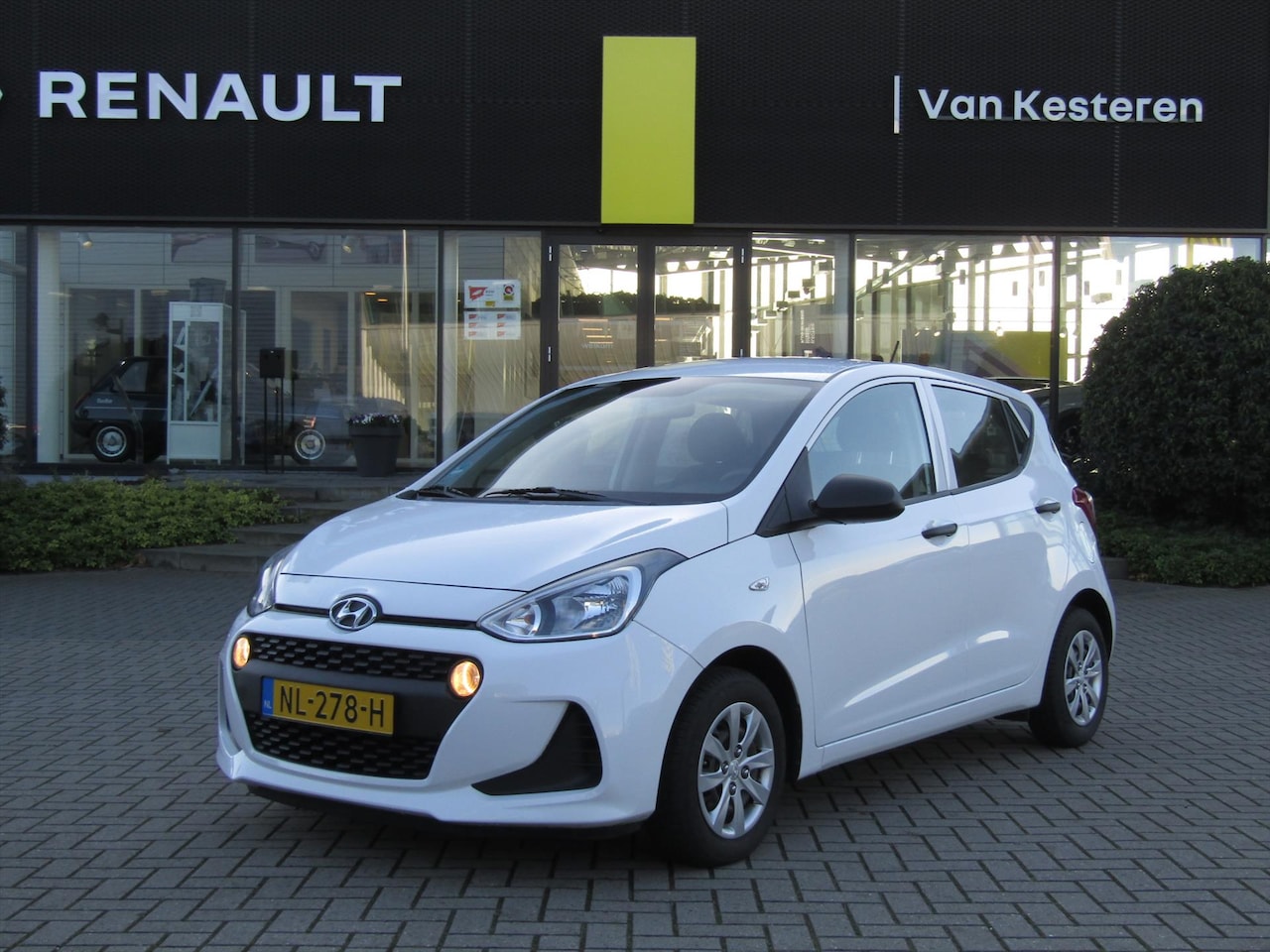 Hyundai i10 - 1.0i 66pk Blue Comfort / Airco / 1e eigenaar / Compleet dealer O.H. - AutoWereld.nl