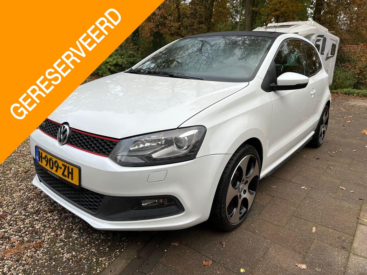 Volkswagen Polo - 1.4 TSI GTI DSG Panoramadak ECC Navigatie Alcantara/leer - AutoWereld.nl