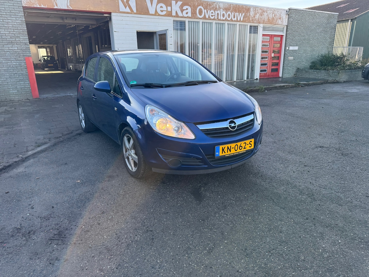 Opel Corsa - 1.2-16V Edition Airco Apk 5 deurs - AutoWereld.nl