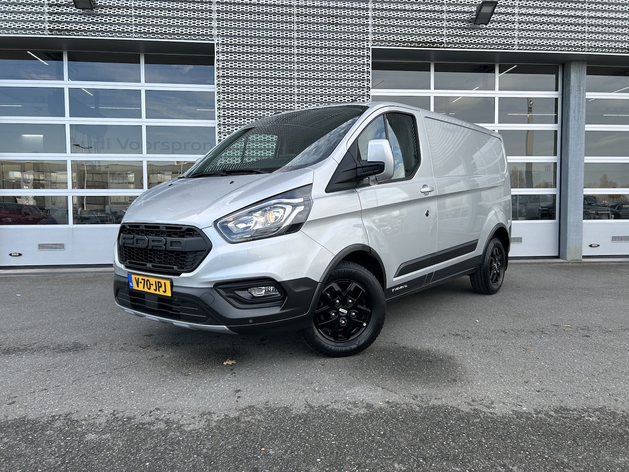 Ford Transit Custom - 130 pk | Trail | Leder | Trekhaak | Camera | Navigatie | Multistuur - AutoWereld.nl