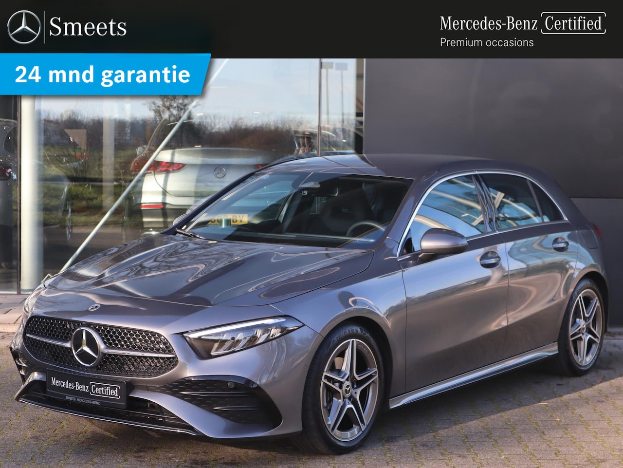 Mercedes-Benz A-klasse - 180 AMG Line Navigatie | Camera | LED | Keyless | Automaat - AutoWereld.nl