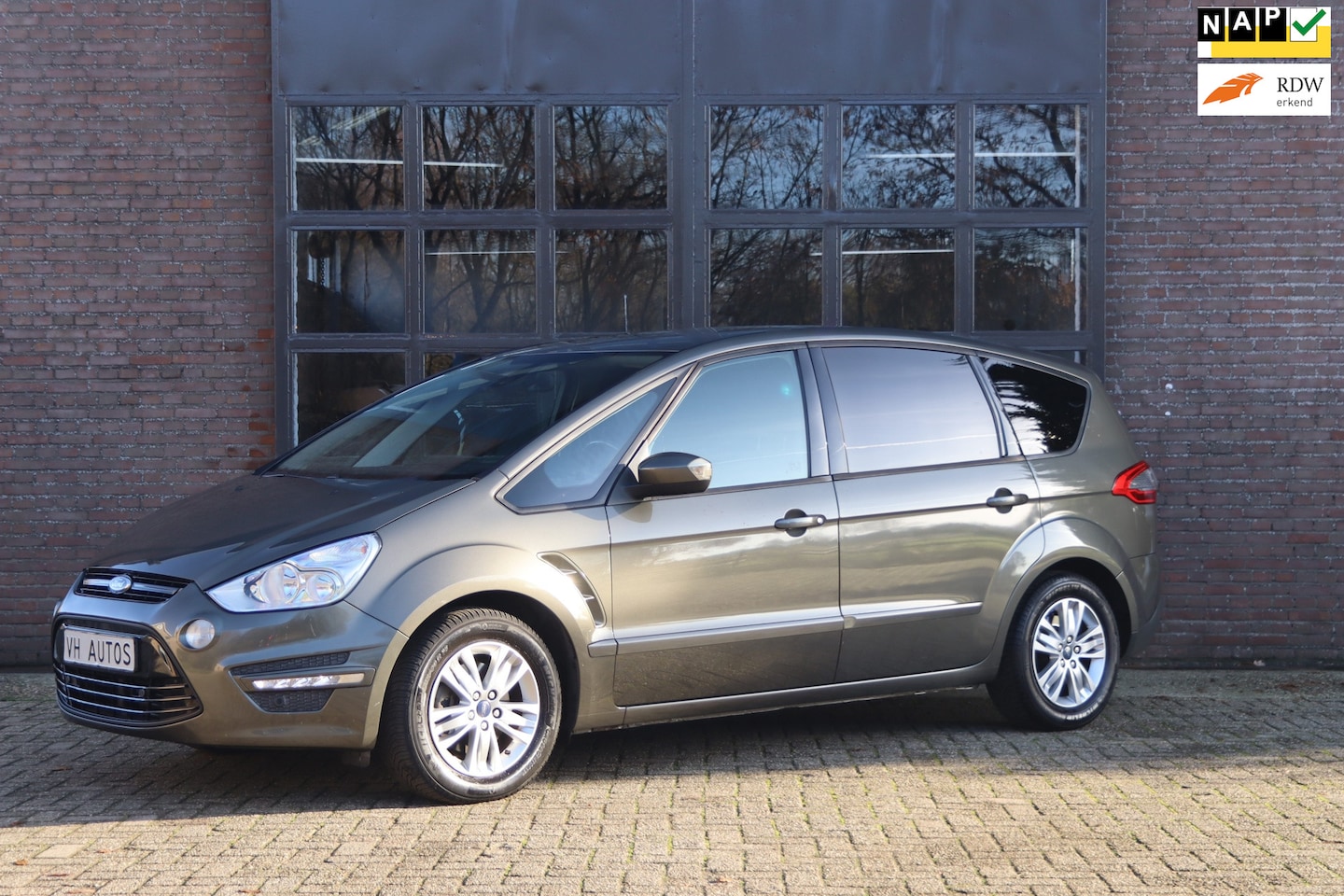 Ford S-Max - 1.6 EcoBoost Titanium 7p Veel Opties++ APK 10/25 - AutoWereld.nl