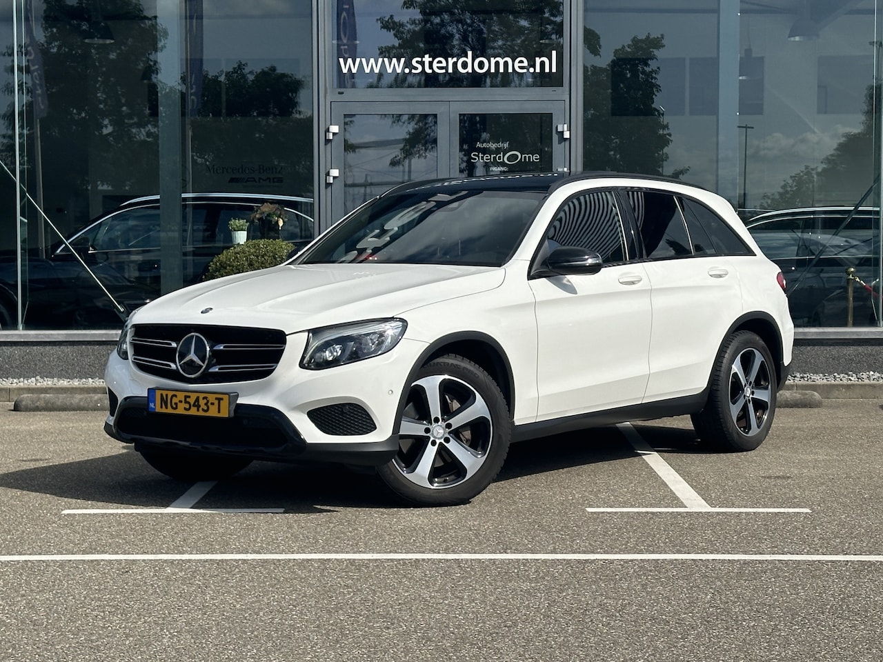 Mercedes-Benz GLC-klasse - 250 4MATIC Prestige l Panoramadak l Elektrische Trekhaak l Distronic plus l Stoelverwarmin - AutoWereld.nl