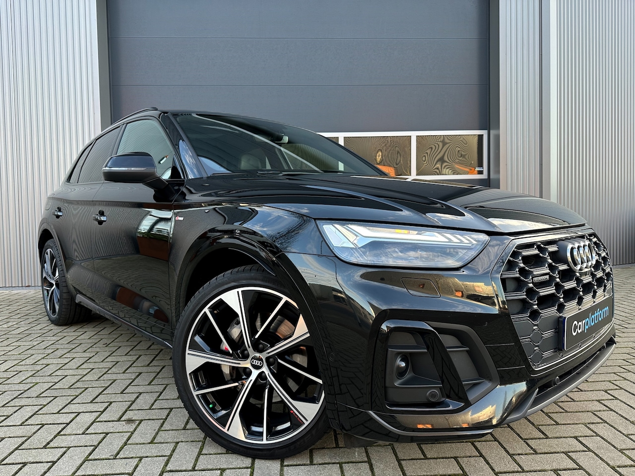 Audi Q5 - 55 TFSI e S edition | Luchtvering | Pano | B&O | Trekhaak | S-Line | Led Matrix - AutoWereld.nl